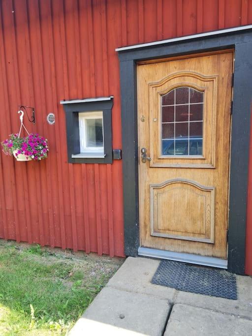 Lantligt Boende I Magasin Motala Buitenkant foto